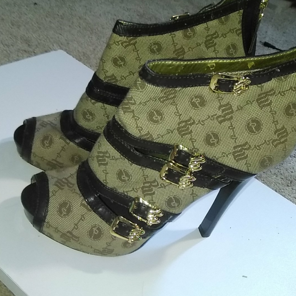 Rocawear heels